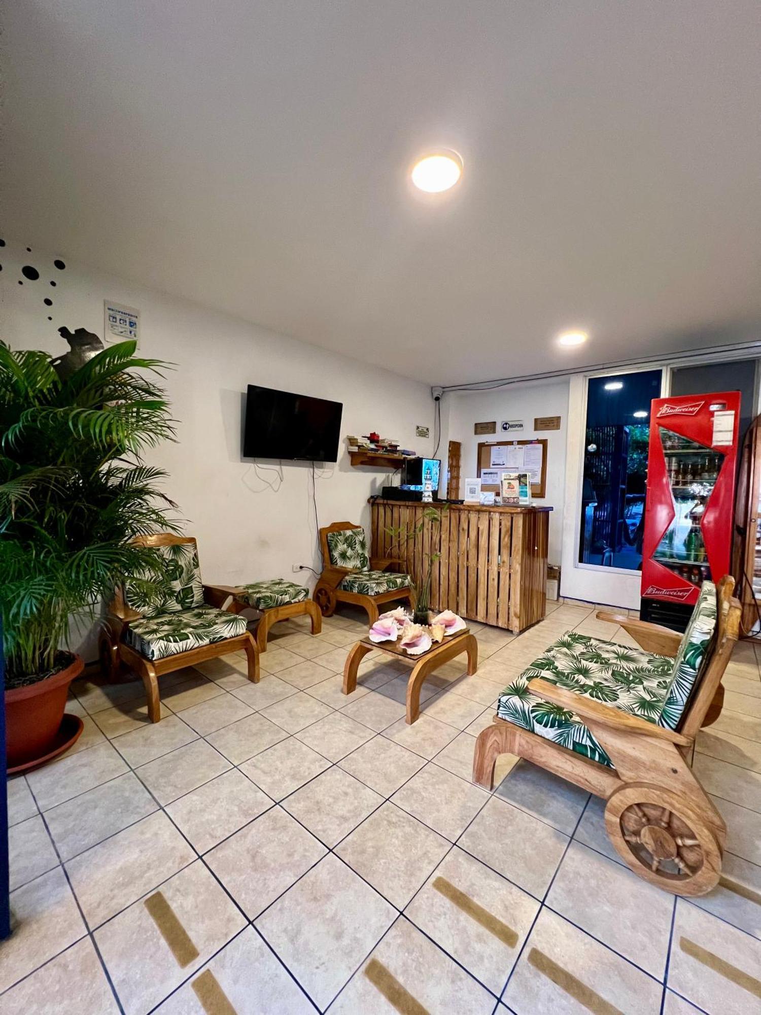 Hostel Beach House Rincón Eksteriør bilde