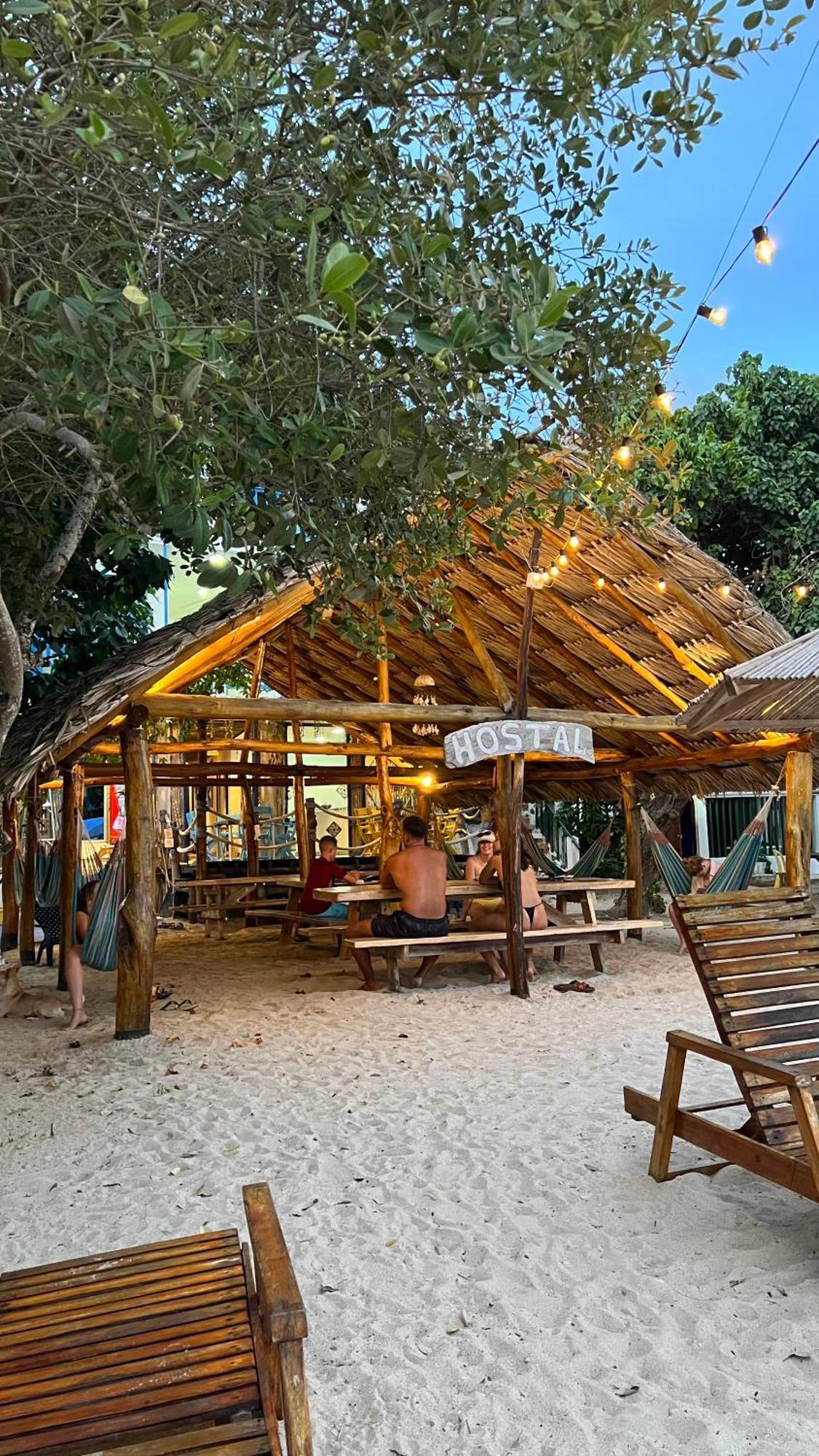Hostel Beach House Rincón Eksteriør bilde