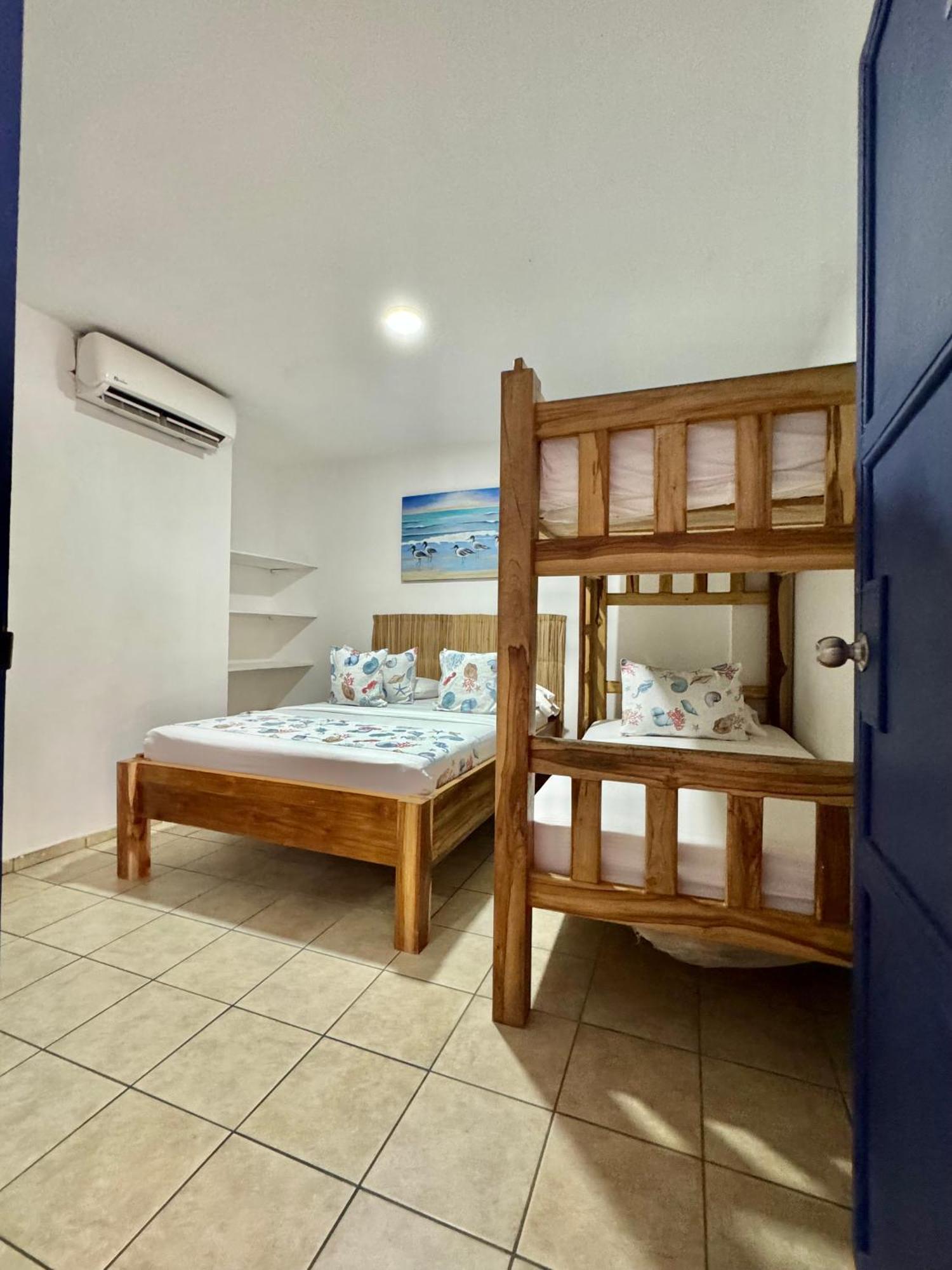 Hostel Beach House Rincón Eksteriør bilde