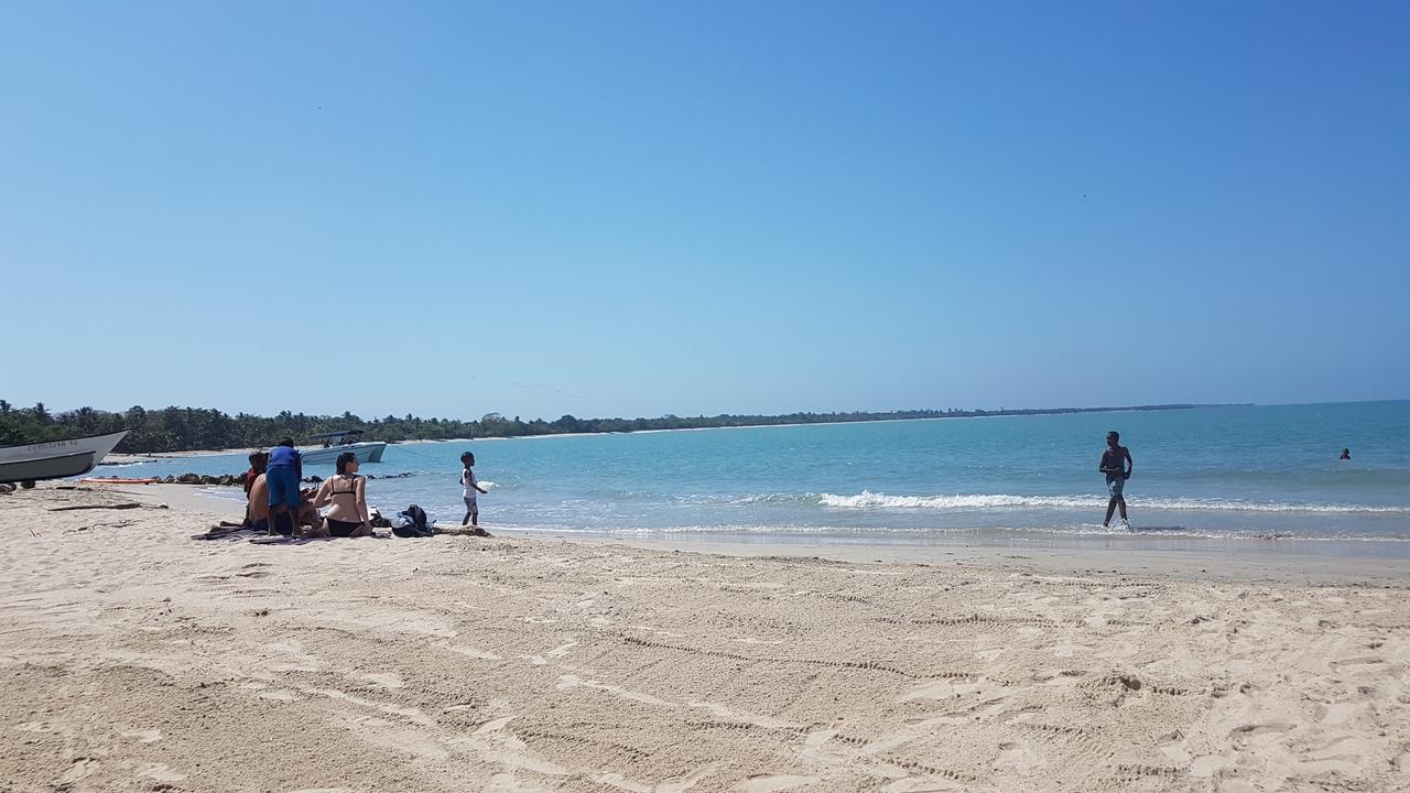 Hostel Beach House Rincón Eksteriør bilde